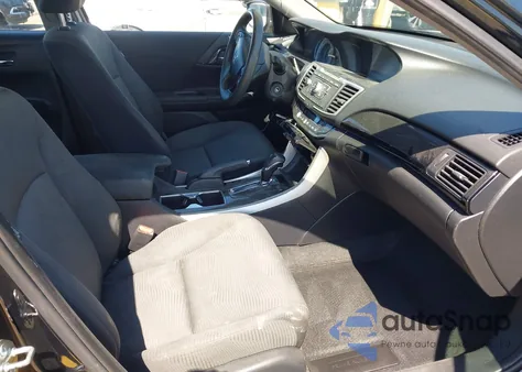 2017 Honda Accord Lx из США, поврежденный, VIN 1HGCR2F33HA285834